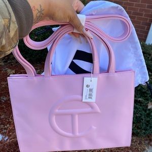 Medium pink telfar 🌸